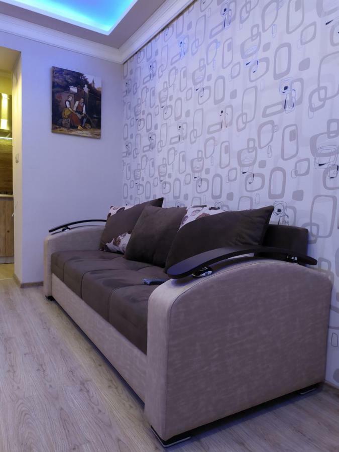 Apartment Apartment